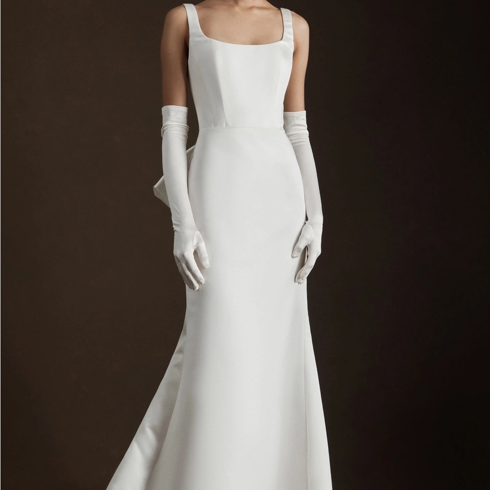 Wtoo by Watters Laurie Square Neck Bow Back Gown